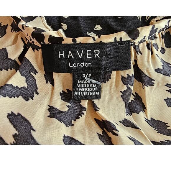 HAVER London Leopard Print Ruffle Satin‎ Pullover Blouse Women Size SP Tan Black - Picture 3 of 4